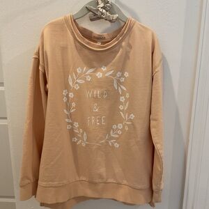 Rylee + Cru Peach Sweatshirt with White Floral 'Wild & Free' size 8/9